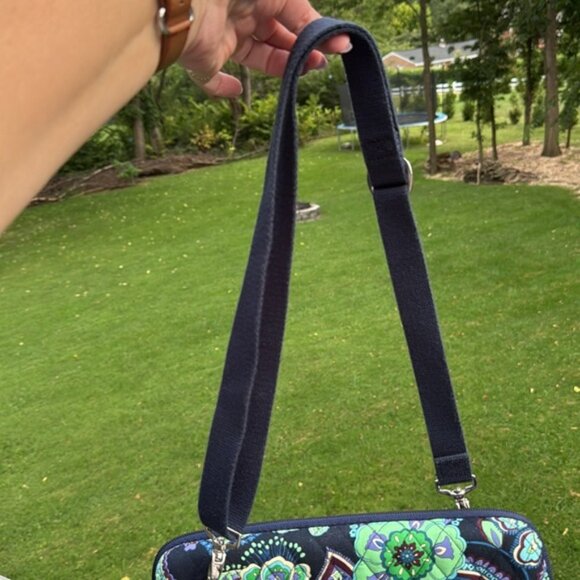 Vera Bradley*Retired* Blue Rhapsody Hard Shell Mini Tablet/10” Laptop Case (EUC) - Picture 11 of 11